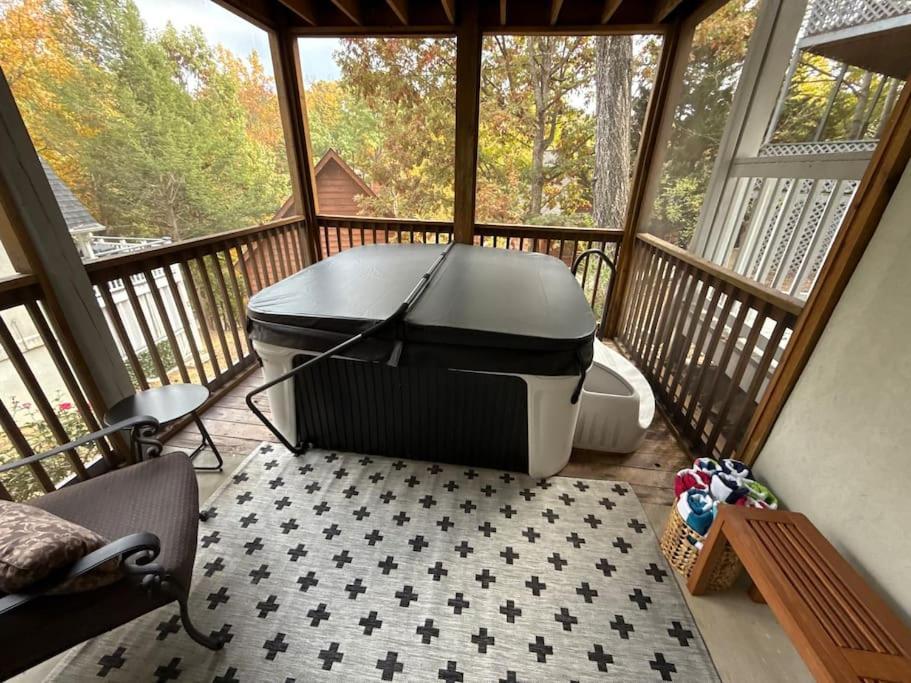 Relax At Forge Chalet Tranquil Retreat Near Attractions 鸽子谷 外观 照片